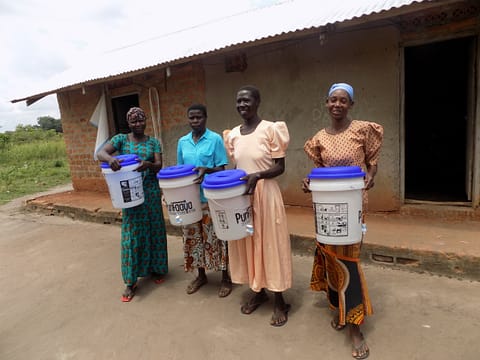 Abola-Acan-Pe-ol-women